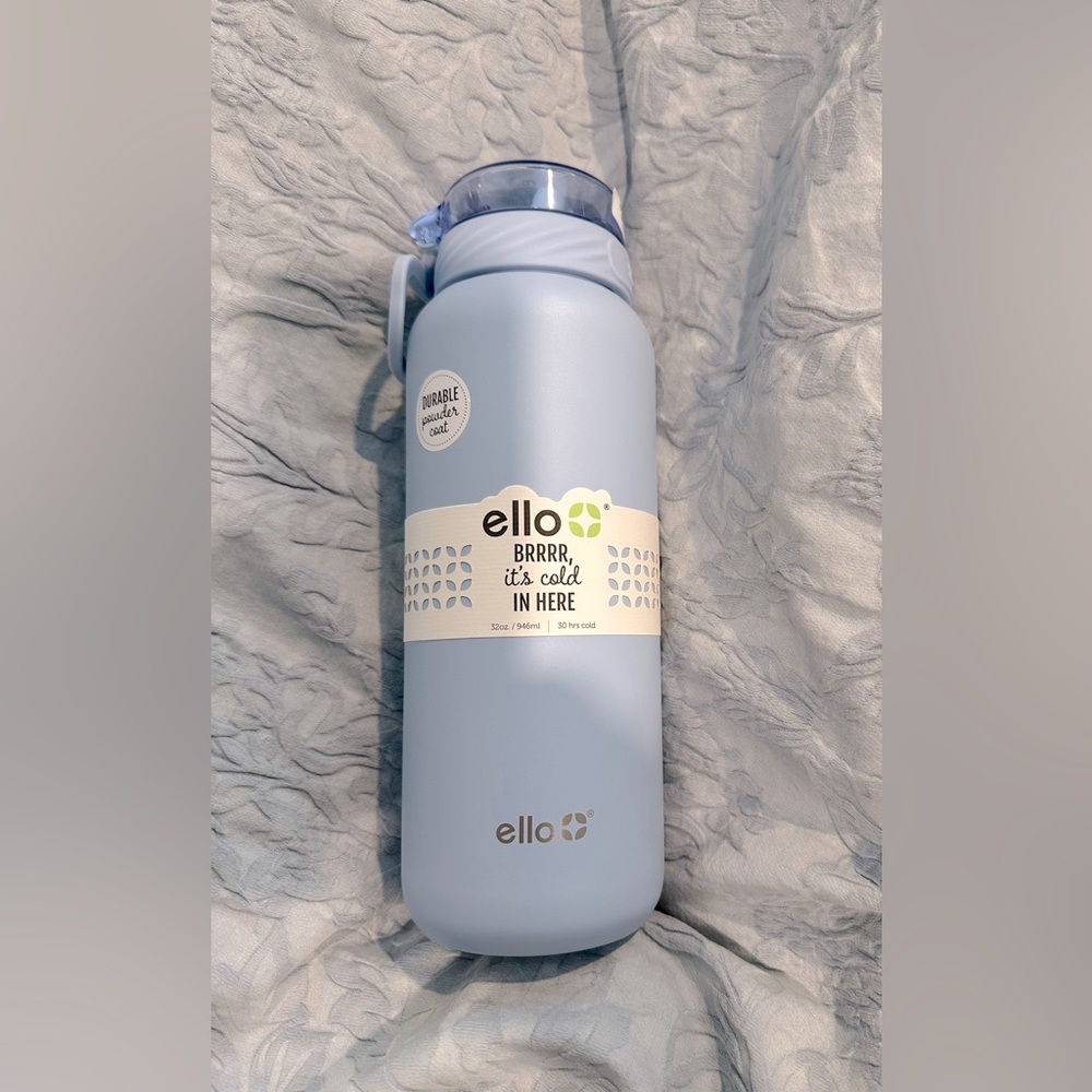 Ello Brand New Powder Blue Water Bottle with Handle - 32 oz